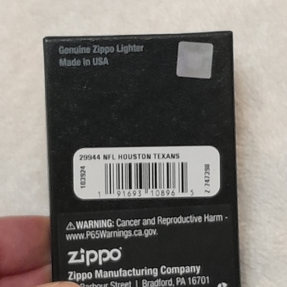 ZIPPO NFL HOUSTON TEXANS LIGHTER - Picture 2 of 2